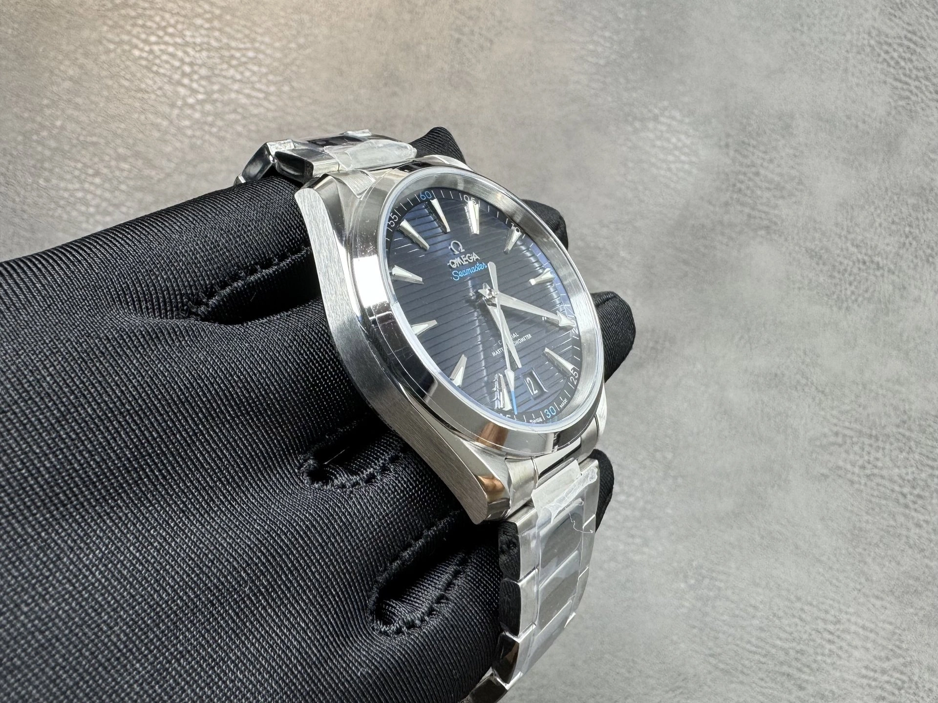 Chic CBD Factory Omega Seamaster Aqua Terra 150M 41mm Blue Teak Dial Smooth Bezel(220.10.41.21.03.001) 1:1 Super Clone – Dandong 8900 Movement 261